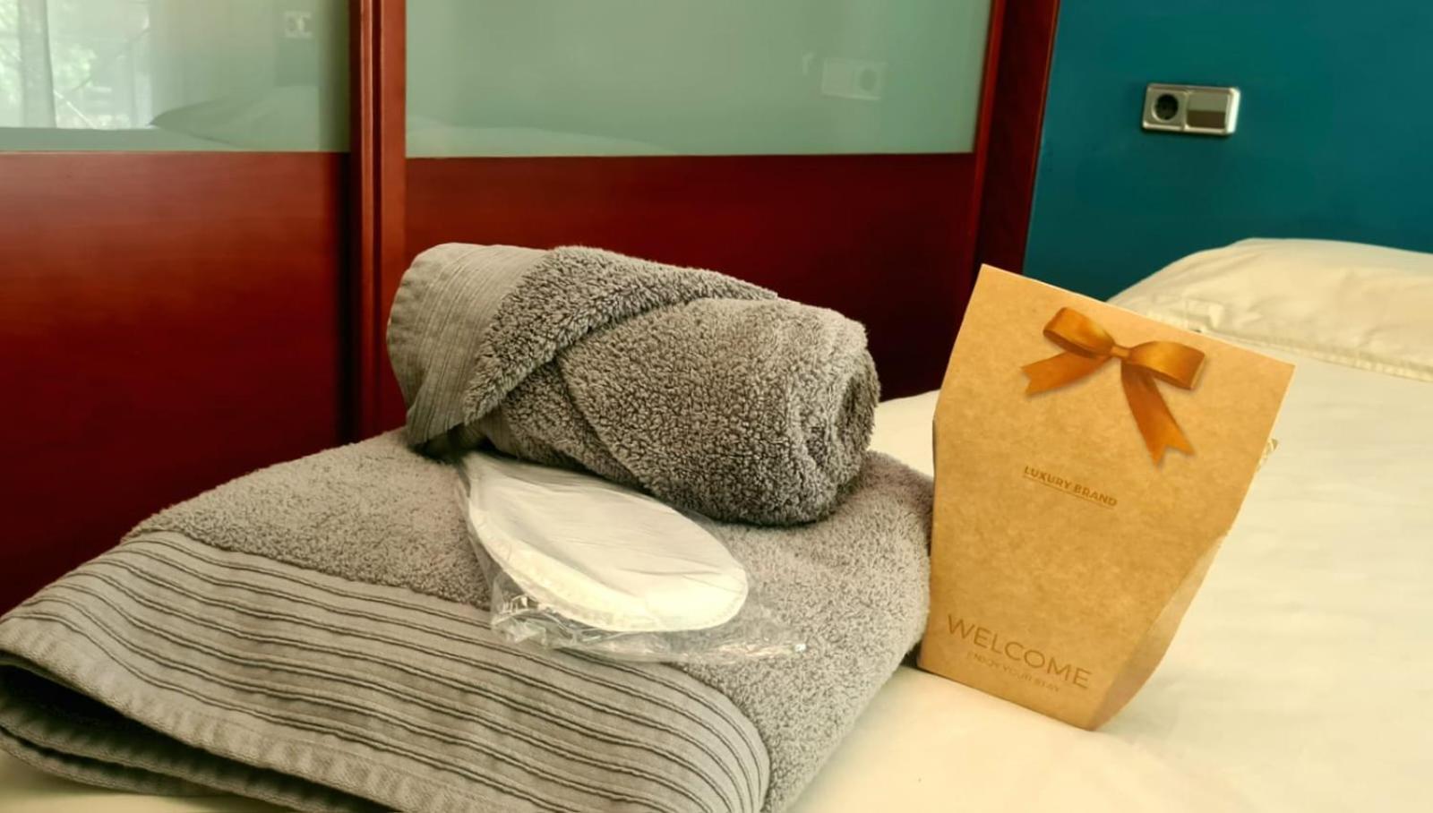 Acogedor Apartamento Girona Centro Daire Dış mekan fotoğraf